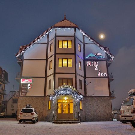 Milli & Jon Hotell Bukovel Exteriör bild